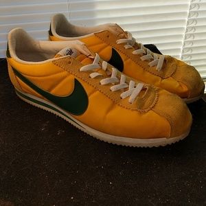 2017 Nike Cortez yellow/green